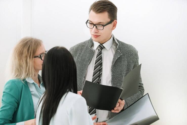 Обязанности специалиста по кадрам